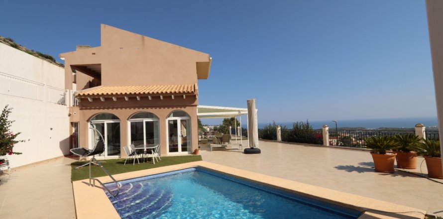 Villa Altea, Alicante, Spanien 3 Schlafzimmer, 255 m2 Nr. 131818