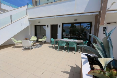 Apartment for sale Pilar de la Horadada, Alicante, Spain 3 bedrooms,  No. 131819 - photo 8