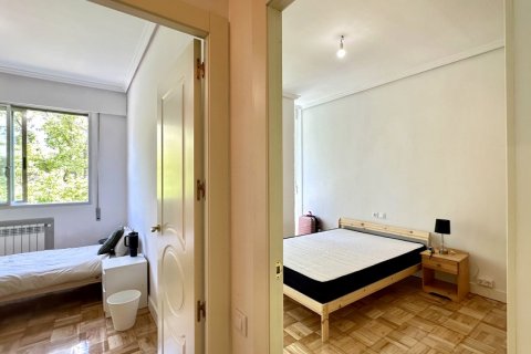 Apartament Madrid, Hiszpania 4 sypialnie, 140 mkw. nr 122221 – zdjęcie 13