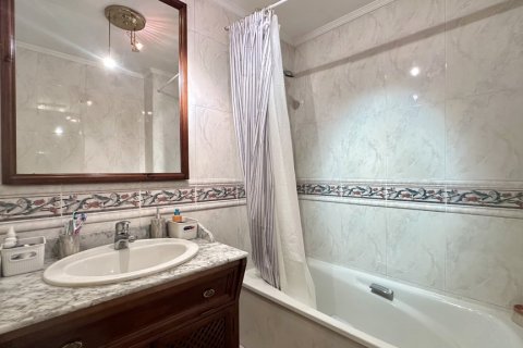 Apartament Madrid, Hiszpania 4 sypialnie, 140 mkw. nr 122221 – zdjęcie 15