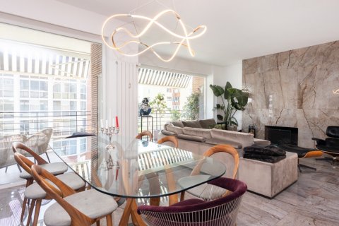 Apartment for sale Madrid, Spain 4 bedrooms, 249 sq.m. No. 122219 - photo 24