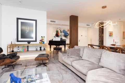 Apartment for sale Madrid, Spain 4 bedrooms, 249 sq.m. No. 122219 - photo 30