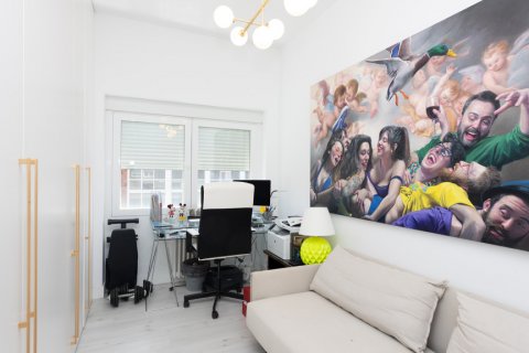 Apartment for sale Madrid, Spain 4 bedrooms, 249 sq.m. No. 122219 - photo 9