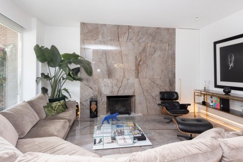 Apartment for sale Madrid, Spain 4 bedrooms, 249 sq.m. No. 122219 - photo 28
