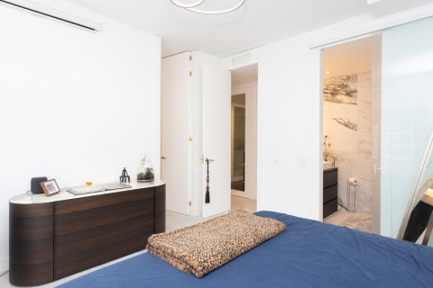 Apartment for sale Madrid, Spain 4 bedrooms, 249 sq.m. No. 122219 - photo 6