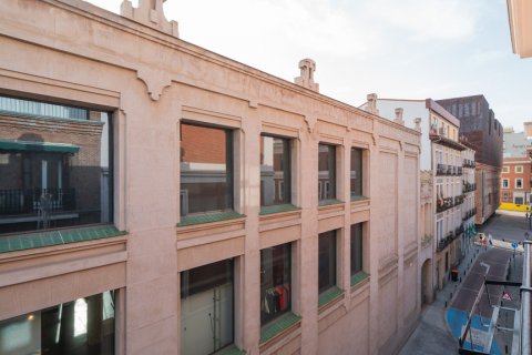 Аренда квартиры в Мадрид, Испания 2 спальни, 72м2 №122222 - фото 14