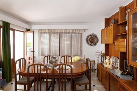 Продажа квартиры в Эстепона, Малага, Испания 3 спальни, 117м2 №122217 - фото 8