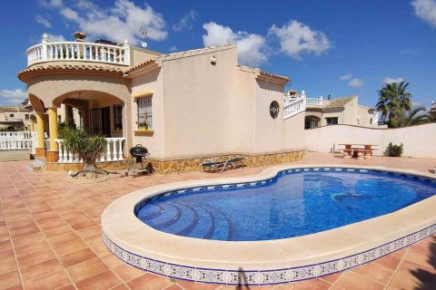 House for sale Guardamar del Segura, Alicante, Spain 3 bedrooms, 106 sq.m. No. 128681 - photo 4