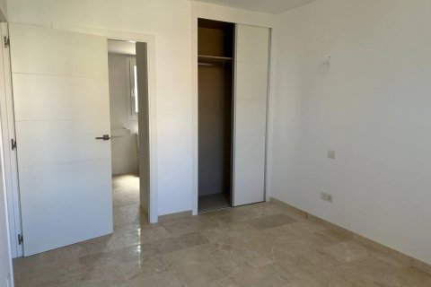 Apartment for sale Alicante, Spain 3 bedrooms, 100 sq.m. No. 128684 - photo 15