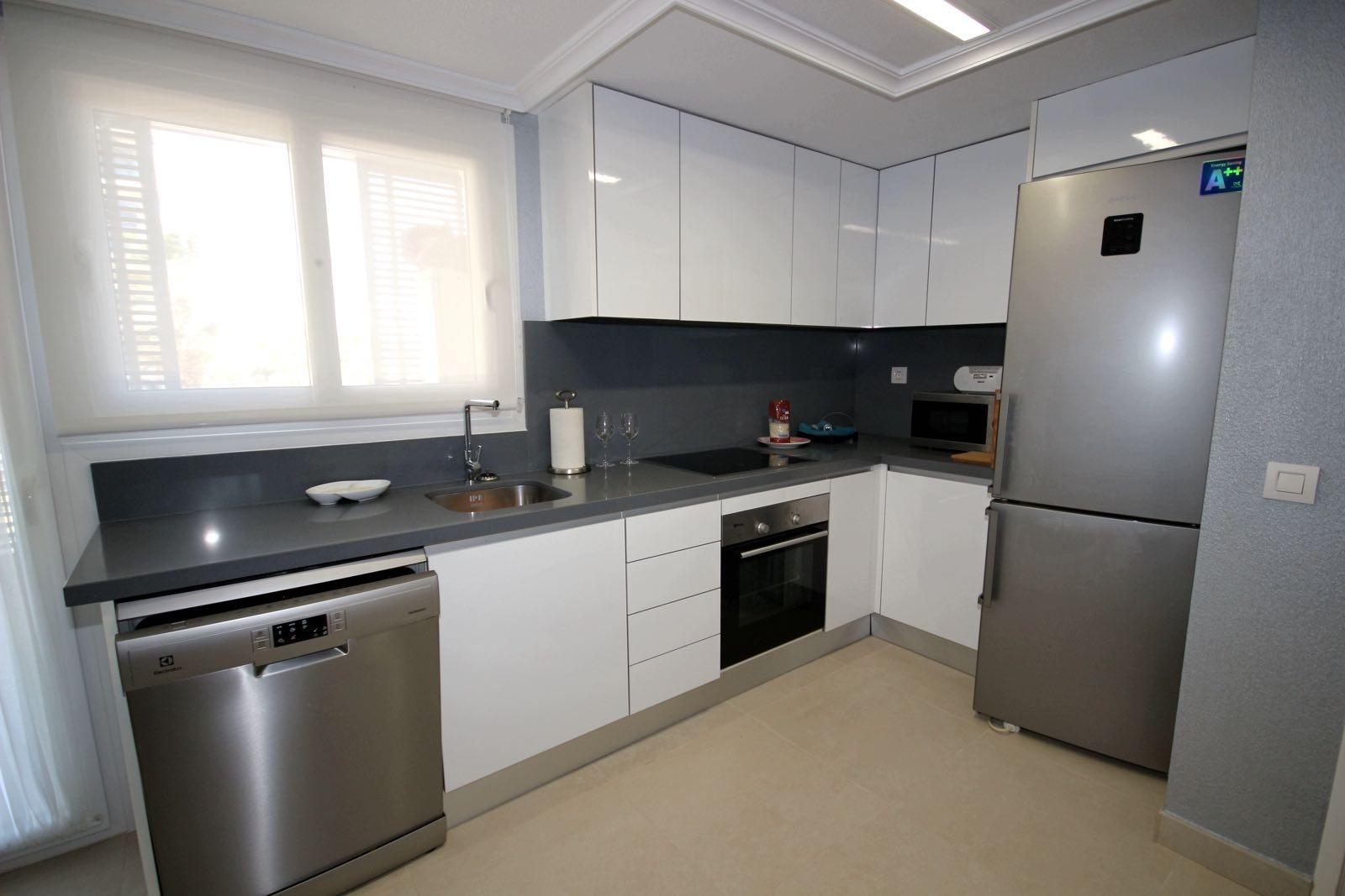 Apartament w Punta Prima, Alicante, Hiszpania 3 sypialnie, 154 mkw. nr 128680