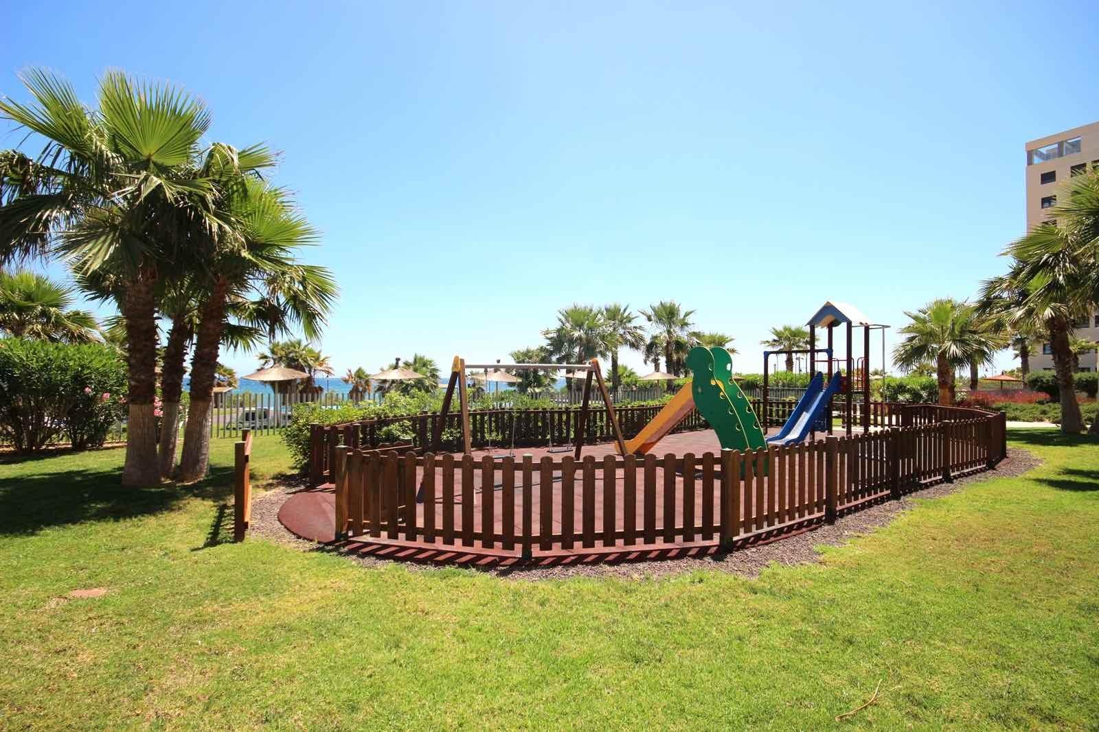 Apartament w Punta Prima, Alicante, Hiszpania 3 sypialnie, 154 mkw. nr 128680