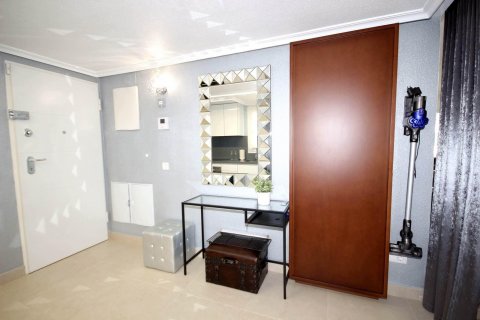 Huoneisto myytävänä Punta Prima, Alicante, Espanja, 3 makuuhuonetta, 154 m2 No. 128680 - kuva 14