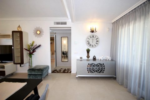 Huoneisto myytävänä Punta Prima, Alicante, Espanja, 3 makuuhuonetta, 154 m2 No. 128680 - kuva 22