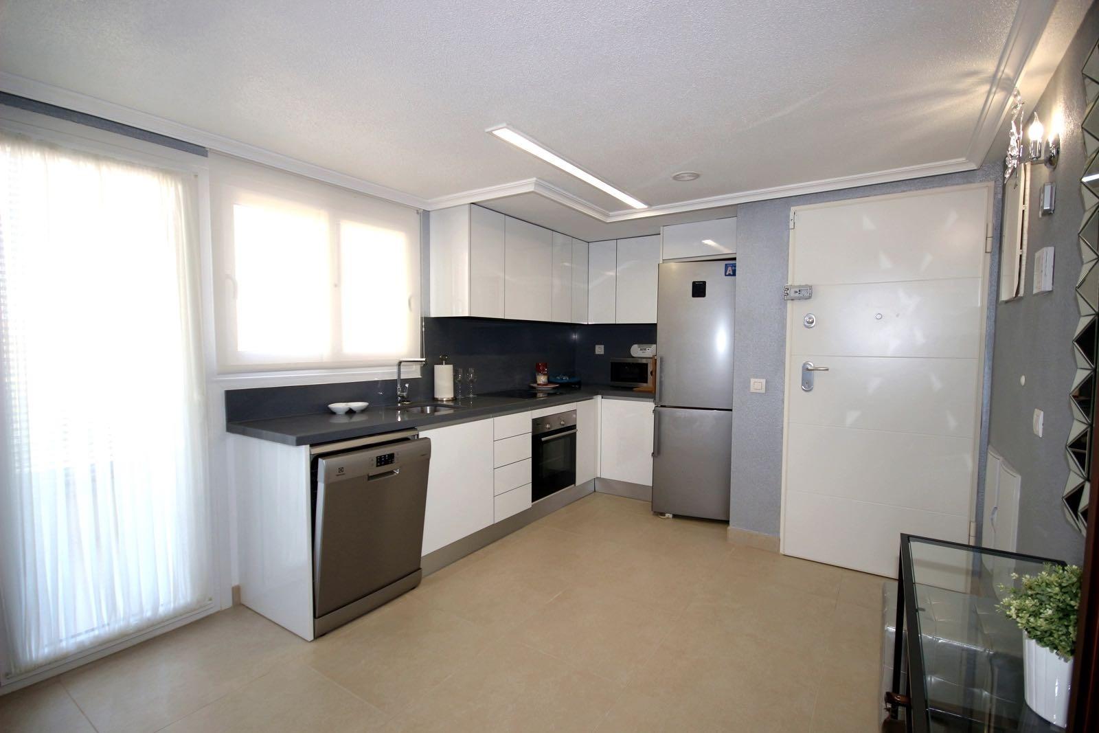 Apartament w Punta Prima, Alicante, Hiszpania 3 sypialnie, 154 mkw. nr 128680
