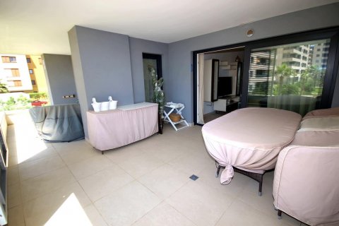 Huoneisto myytävänä Punta Prima, Alicante, Espanja, 3 makuuhuonetta, 154 m2 No. 128680 - kuva 26