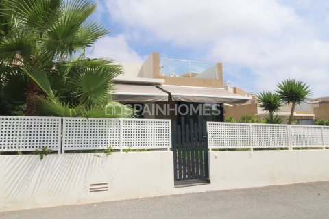 Villa for sale Orihuela, Alicante, Spain 3 bedrooms, 74 sq.m. No. 131152 - photo 11