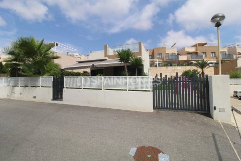 Villa for sale Orihuela, Alicante, Spain 3 bedrooms, 74 sq.m. No. 131152 - photo 10
