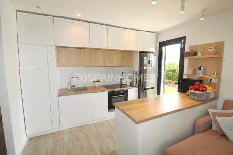 Villa for sale Orihuela, Alicante, Spain 3 bedrooms, 74 sq.m. No. 131152 - photo 15