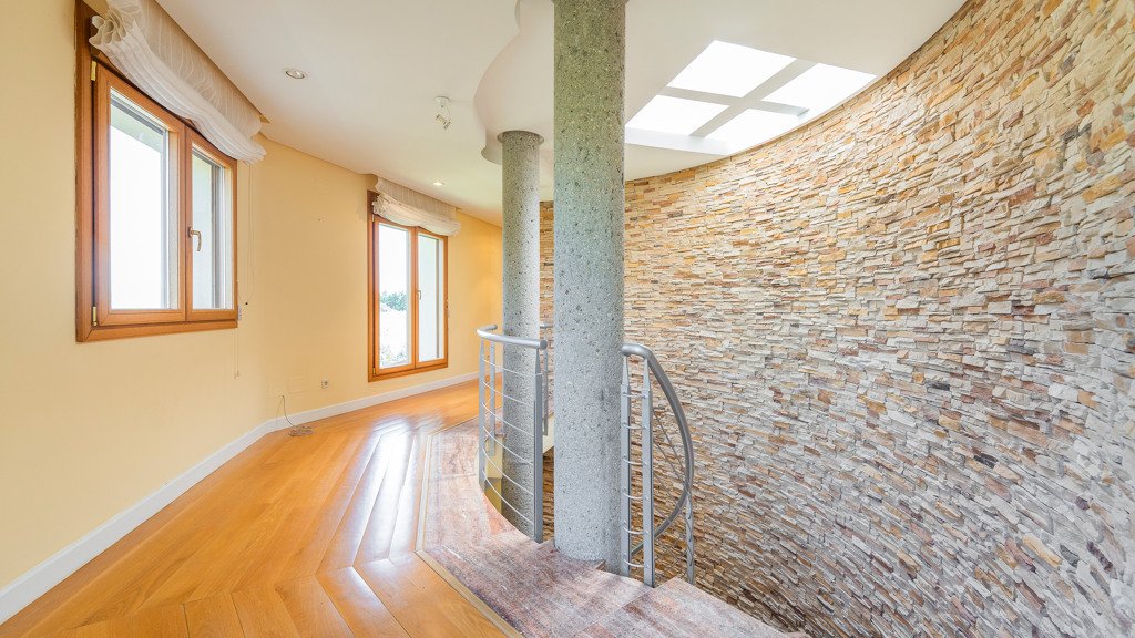 Villa in Ciudalcampo, Madrid, Spanien 5 Schlafzimmer, 671 m2 Nr. 122205