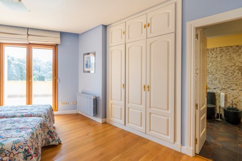 Huvila myytävänä Ciudalcampo, Madrid, Espanja, 5 makuuhuonetta, 671 m2 No. 122205 - kuva 9