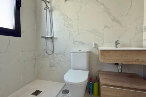 Dzīvoklis īrēšanai Alicante, Spānijā 1 istaba, 118 m2 Nr. 130599 - attēls 19