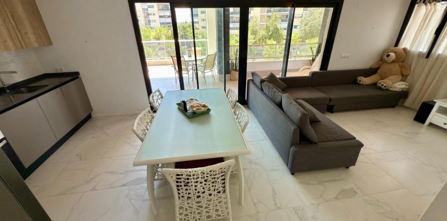 Dzīvoklis Alicante, Spānijā 1 istaba, 118 m2 Nr. 130599