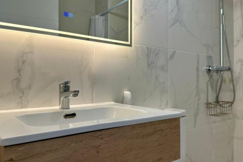 Dzīvoklis īrēšanai Alicante, Spānijā 1 istaba, 118 m2 Nr. 130599 - attēls 21