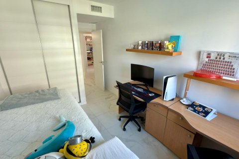 Dzīvoklis īrēšanai Alicante, Spānijā 1 istaba, 118 m2 Nr. 130599 - attēls 11