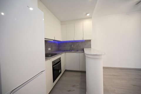 Apartment for sale Torrevieja, Alicante, Spain 2 bedrooms, 67 sq.m. No. 130602 - photo 10