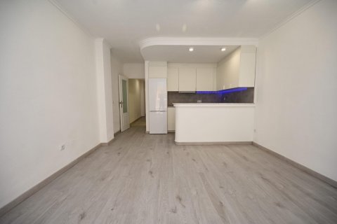 Apartment for sale Torrevieja, Alicante, Spain 2 bedrooms, 67 sq.m. No. 130602 - photo 9