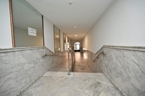 Apartment for sale Torrevieja, Alicante, Spain 2 bedrooms, 67 sq.m. No. 130602 - photo 4