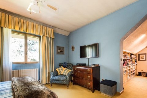 Kaupunkipientalo myytävänä Alcobendas, Madrid, Espanja, 6 makuuhuonetta, 270 m2 No. 124727 - kuva 22