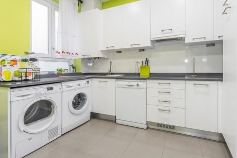 Продажа квартиры в Мадрид, Испания 3 спальни, 96м2 №124724 - фото 2