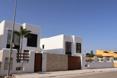 Villa till salu L'Alfàs del Pi, Alicante, Spanien 4 sovrum, 203 kvm. Nr. 131454 - foto 29