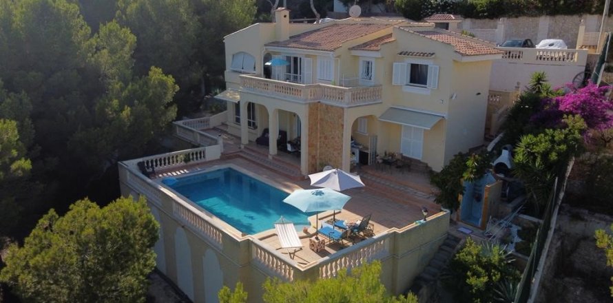 Villa Costa De La Calma, Mallorca, Spain 5 bedrooms, 400 sq.m. No. 128174
