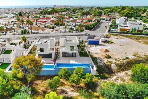 Villa for sale Orihuela, Alicante, Spain 3 bedrooms, 151 sq.m. No. 121267 - photo 7