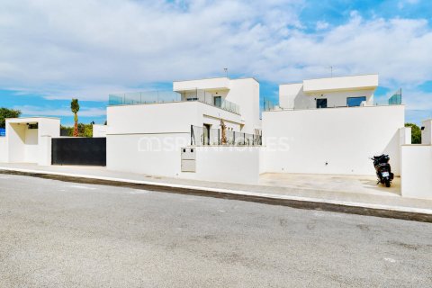 Villa for sale Orihuela, Alicante, Spain 3 bedrooms, 151 sq.m. No. 121267 - photo 18