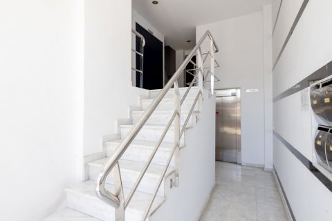 Продажа квартиры в Малага, Испания 2 спальни, 98м2 №121630 - фото 5