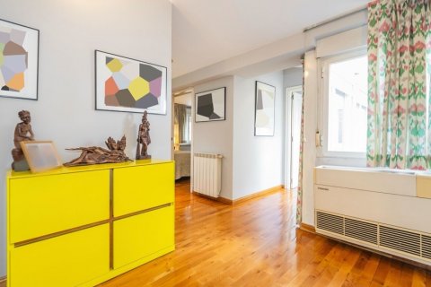 Продажа дуплекса в Мадрид, Испания 6 спален, 290м2 №121632 - фото 16