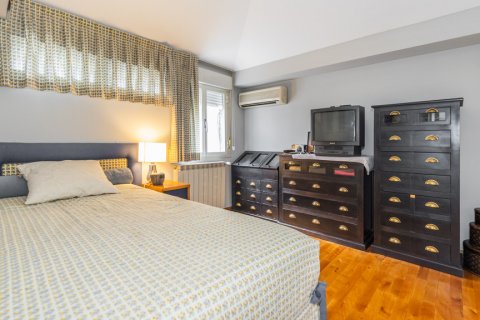 Продажа дуплекса в Мадрид, Испания 6 спален, 290м2 №121632 - фото 15