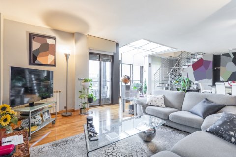 Продажа дуплекса в Мадрид, Испания 6 спален, 290м2 №121632 - фото 4