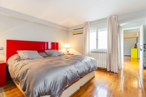 Продажа дуплекса в Мадрид, Испания 6 спален, 290м2 №121632 - фото 9
