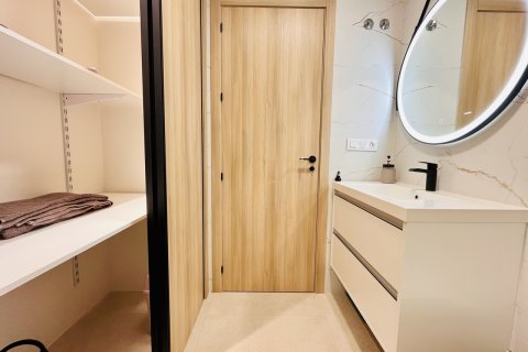 Huoneisto myytävänä Guardamar del Segura, Alicante, Espanja, 3 makuuhuonetta, 102 m2 No. 125496 - kuva 11