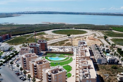 Huoneisto myytävänä Guardamar del Segura, Alicante, Espanja, 3 makuuhuonetta, 102 m2 No. 125496 - kuva 1
