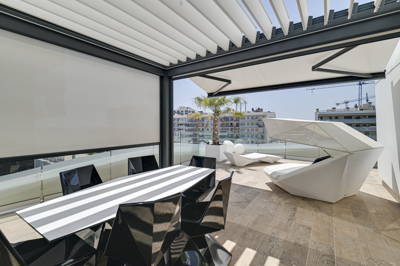 Wohnung in Barcelona, Spanien 3 Schlafzimmer, 222 m2 Nr. 130360