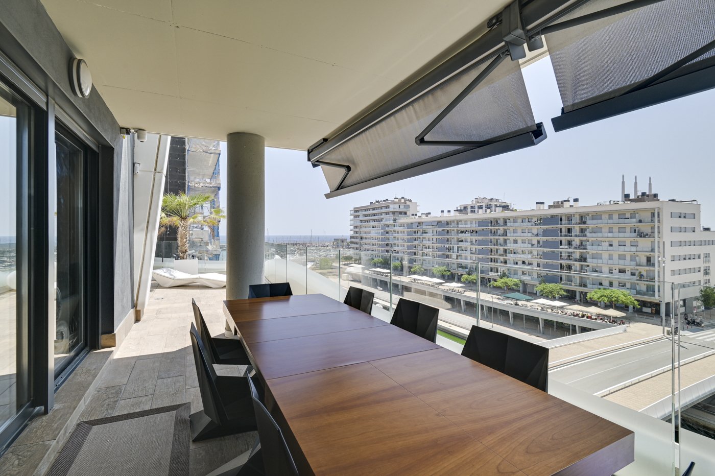 Wohnung in Barcelona, Spanien 3 Schlafzimmer, 222 m2 Nr. 130360