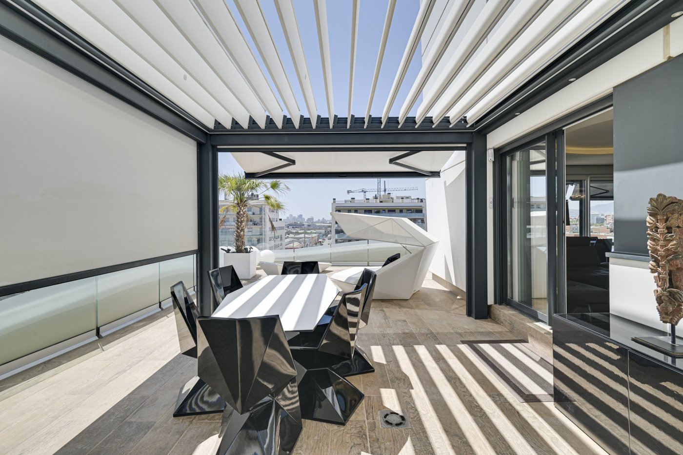 Wohnung in Barcelona, Spanien 3 Schlafzimmer, 222 m2 Nr. 130360
