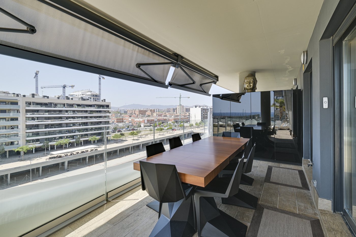 Wohnung in Barcelona, Spanien 3 Schlafzimmer, 222 m2 Nr. 130360