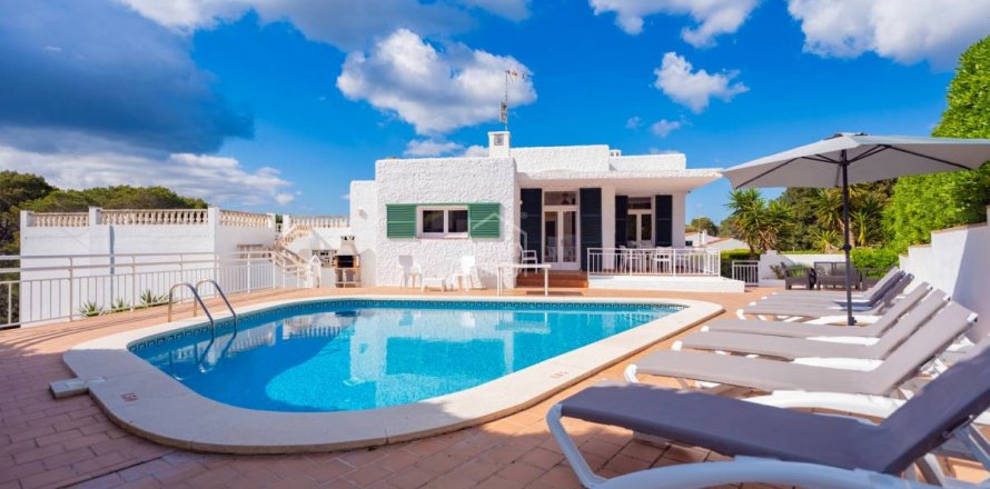 Villa Ferreries, Menorca, Spain 4 bedrooms, 243 sq.m. No. 127996