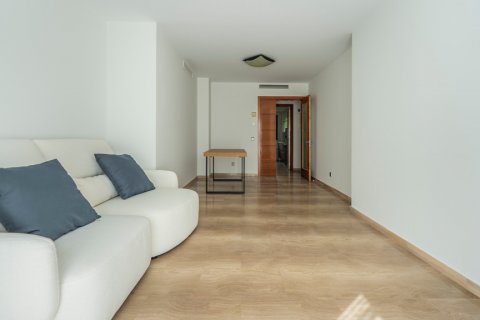 Apartment for sale Madrid, Spain 3 bedrooms, 116 sq.m. No. 124703 - photo 12
